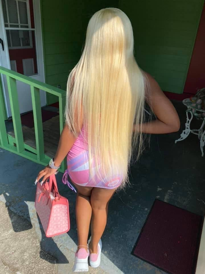 Straight Blonde Frontal Wigs | FlashyBeautyPalace