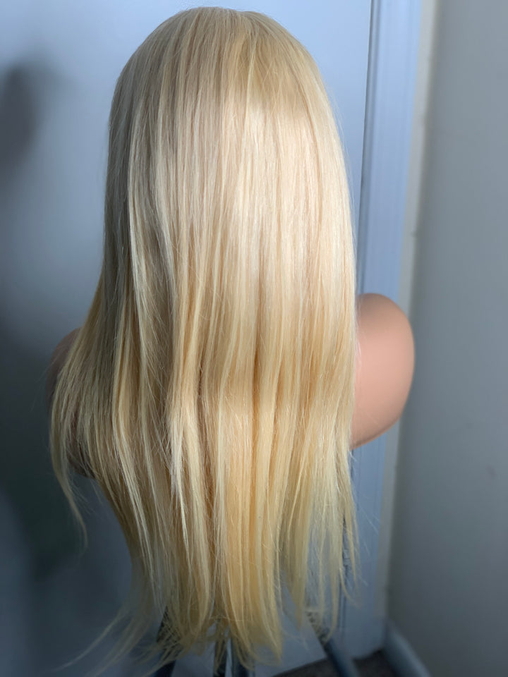 Straight Blonde Frontal Wigs | FlashyBeautyPalace